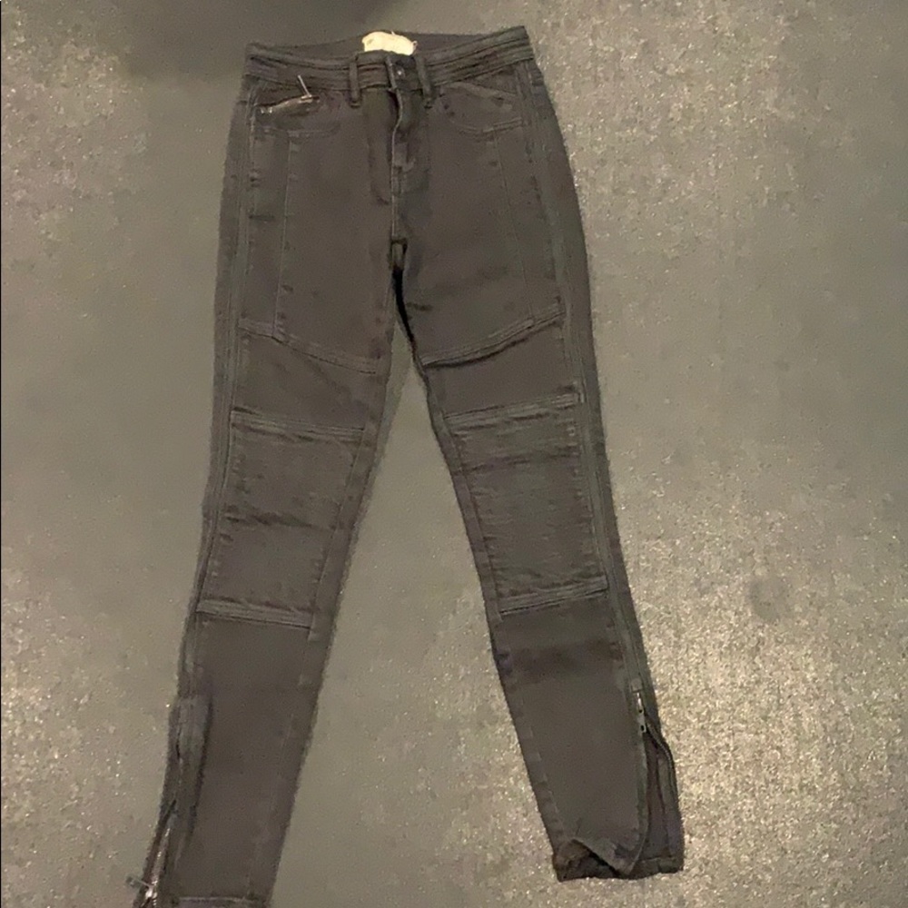 Motto Jeans